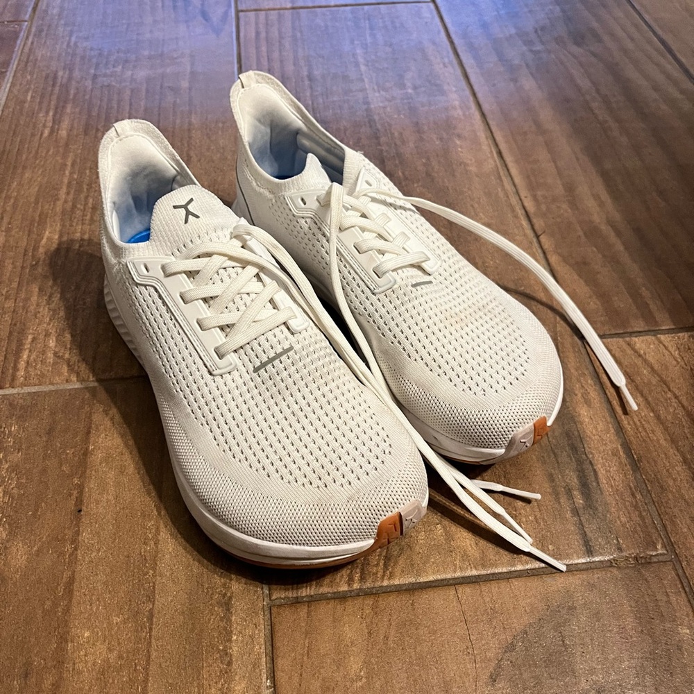 Flux Footwear Adapt Runner